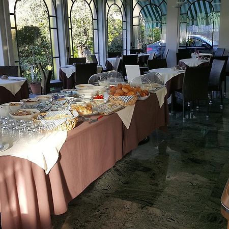 Hotel La Villa 그라베도나 외부 사진