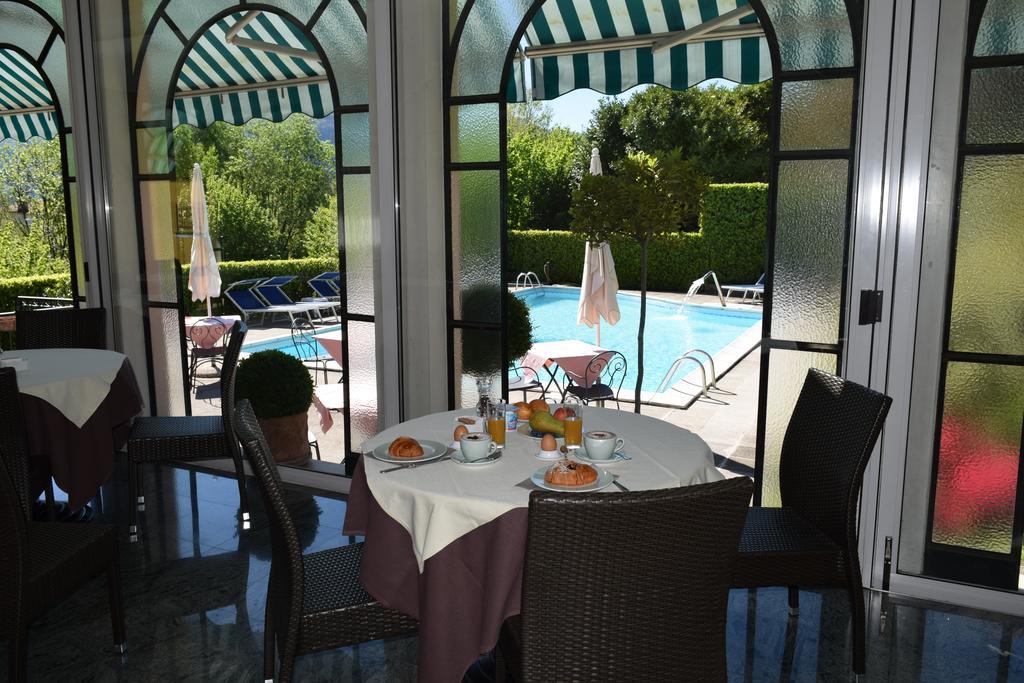 Hotel La Villa 그라베도나 외부 사진