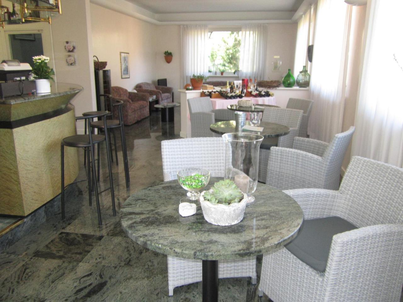 Hotel La Villa 그라베도나 외부 사진